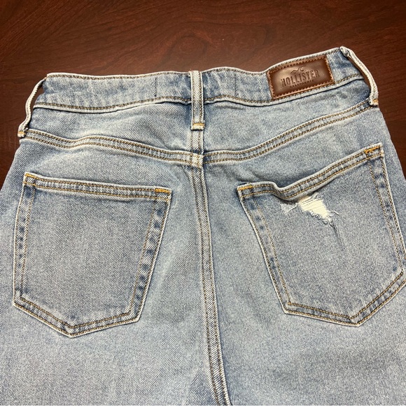 Hollister Light Blue Distressed Boyfriend Jeans - Picture 4 of 4